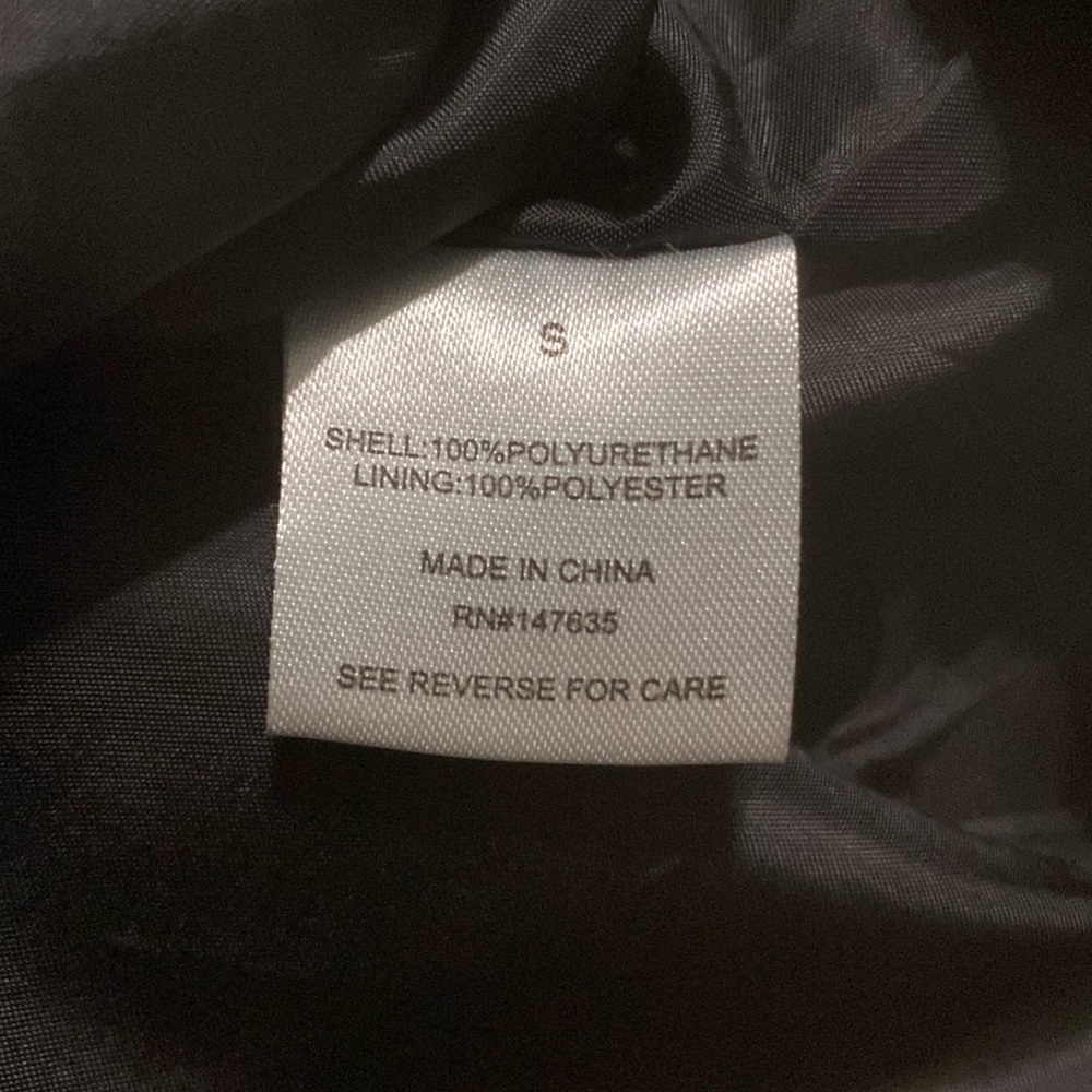 Faux leather mini skirt - Picture 8 of 10